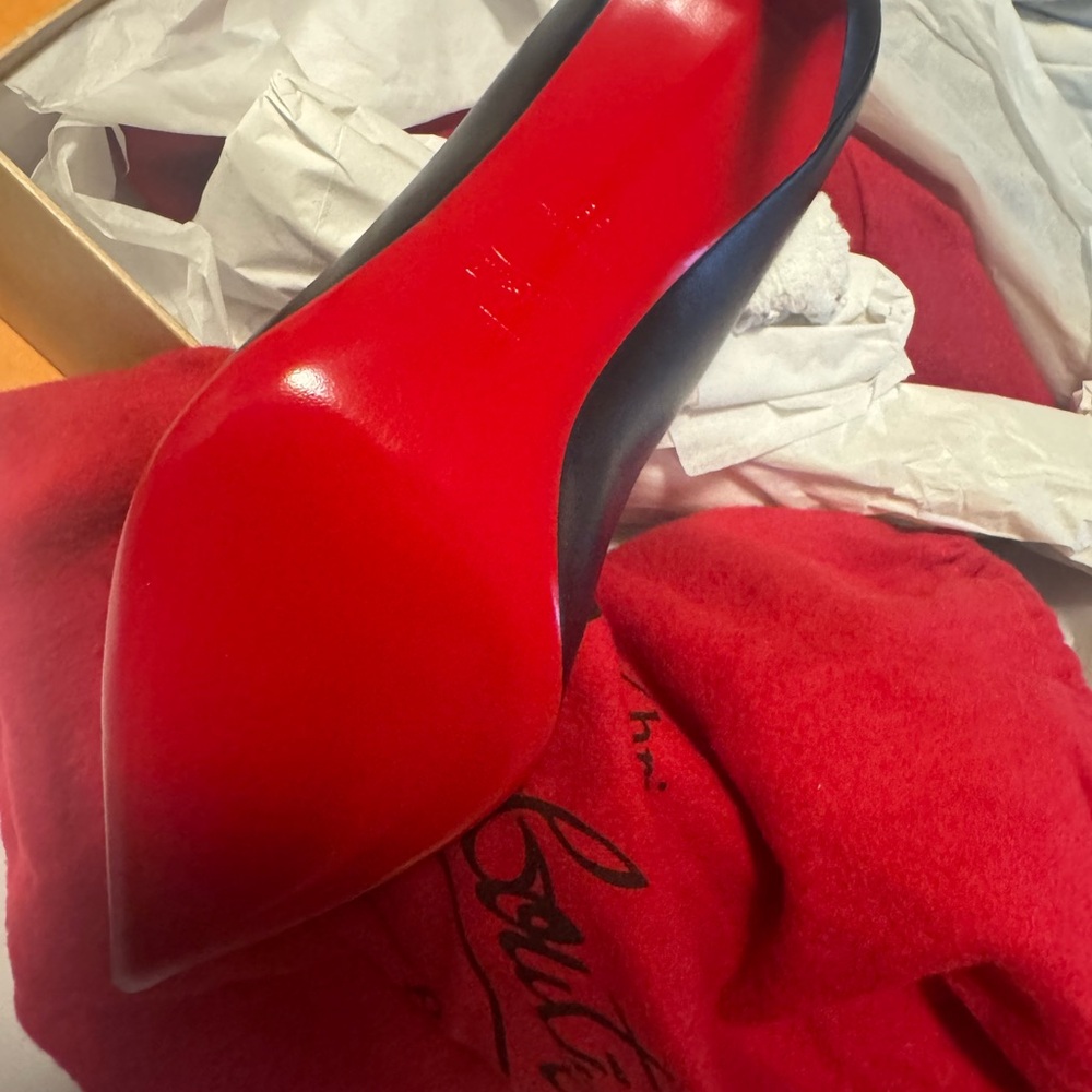 Christian Louboutin Pigalle follies size39 #85mm